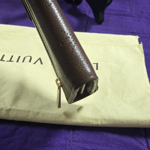 Louis Vuitton Mahina Leather Amelia Long Wallet - Picture 6 of 16